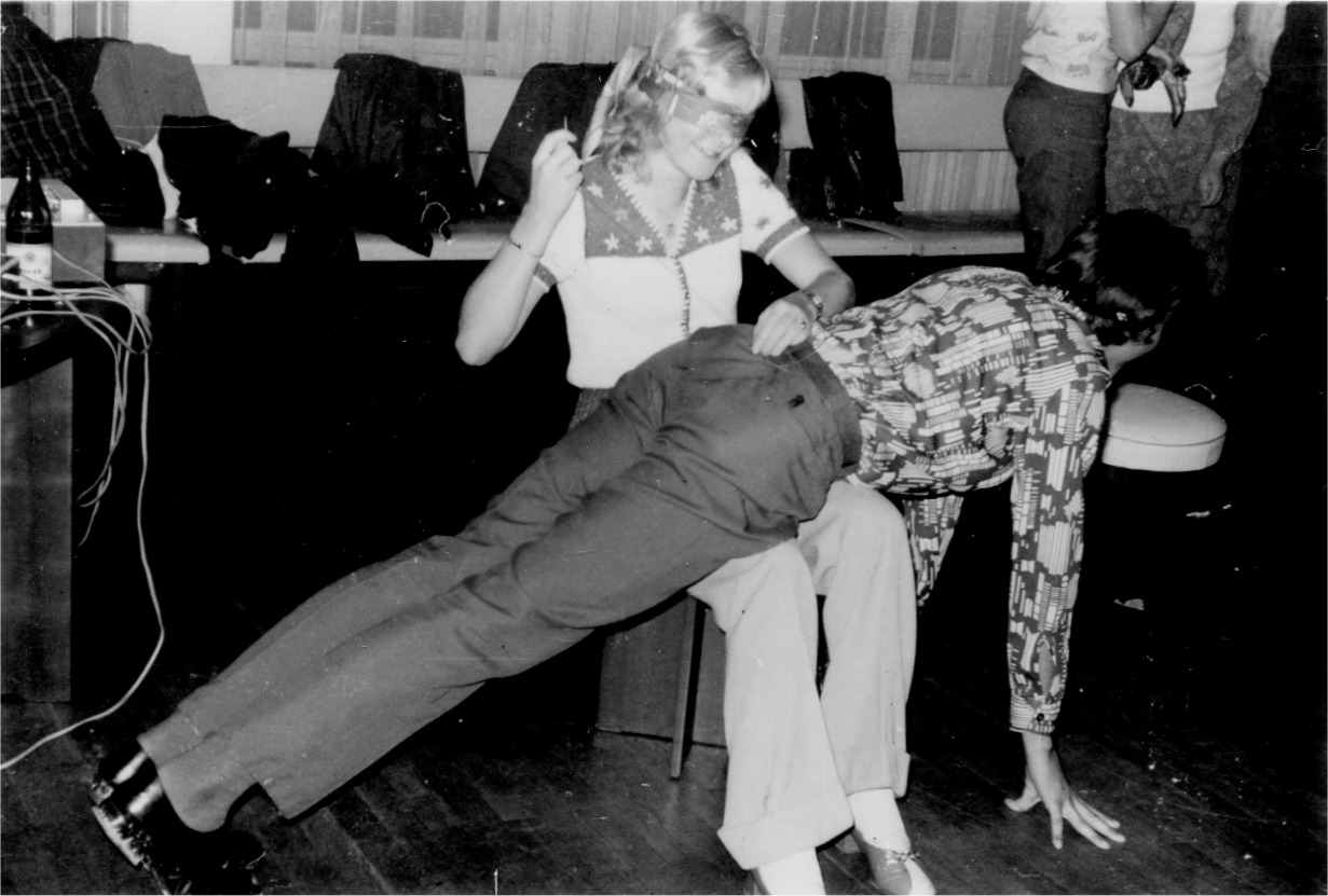 1975